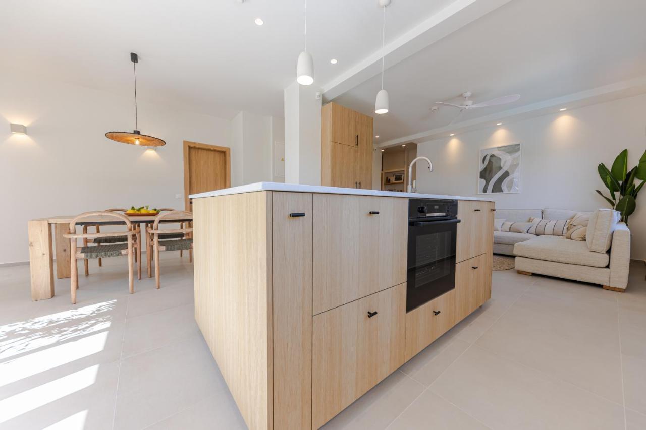 The Olive Poolhouse Apartment Сплит Екстериор снимка